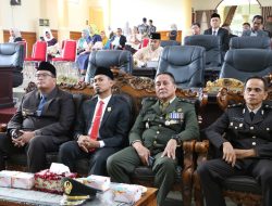 Wako Yota Balad Hadiri Rapat Paripurna DPRD Kota Pariaman Dengarkan Pidato Presiden RI