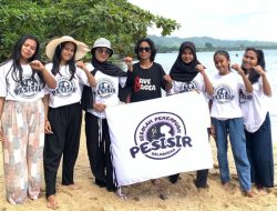 Di jantung Nagari Sungai Buluh Barat, Duta Besar Australia Panen Bersama Perempuan Penggerak Pertanian Organik